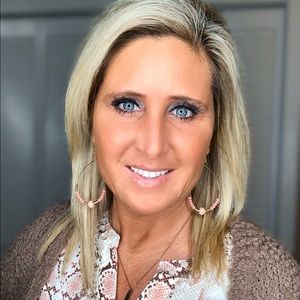 Meet your Posher, Keri